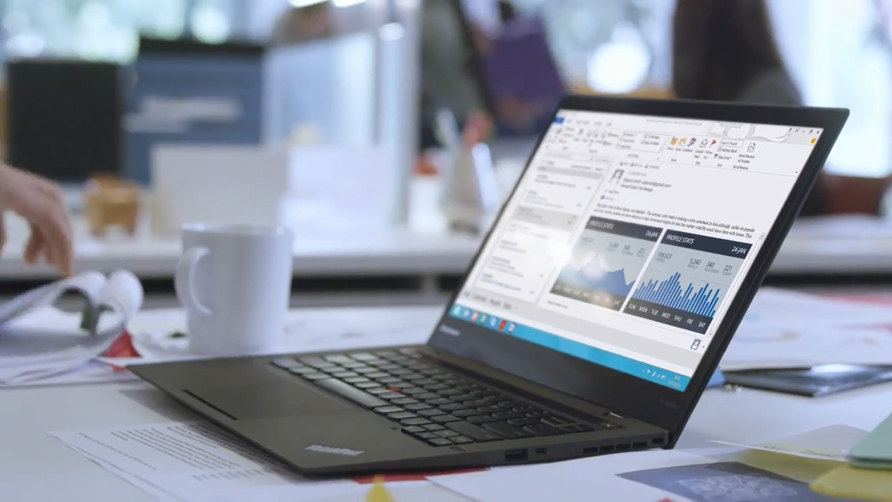 Ethan replaces obsolete HP and Toshiba laptops for DFAT